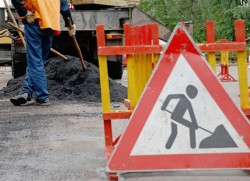 В Волховском районе продолжается ремонт дорог и дворов