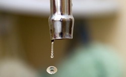 Смольный будет информировать петербуржцев об ухудшении качества воды из-под крана